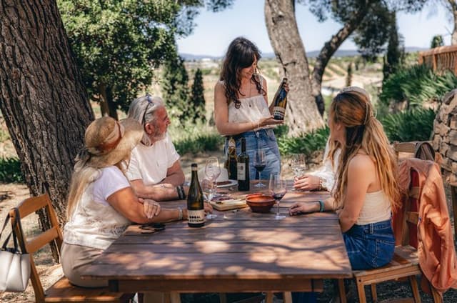 Utiel-Requena Excursion: Uncover the Flavors of Valencia's Wine