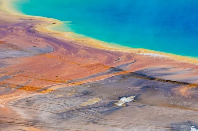 Explore the Yellowstone Caldera