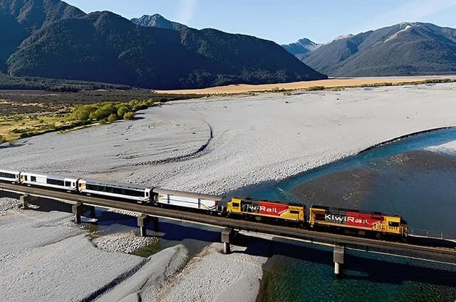 Arthur's Pass Tour TranzAlpine 1 way Christchurch to Greymouth