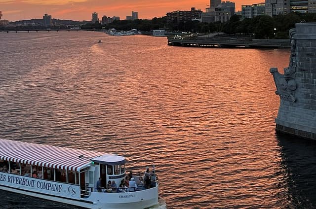 Boston: Cocktail & Sunset Cruises on the Charles River