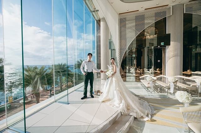 Private Chatan Chapel Wedding& Beach Photoshoot by Ryukyu Wedding