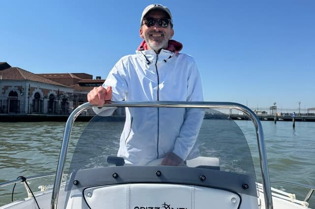 Private Boat Tour with Skipper Sailing the Lagoon of Venice Italy