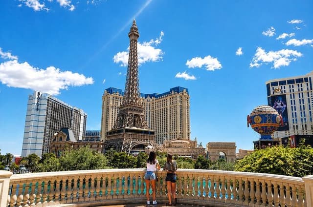 Must-See Spots: The Original Las Vegas Strip Walking Tour