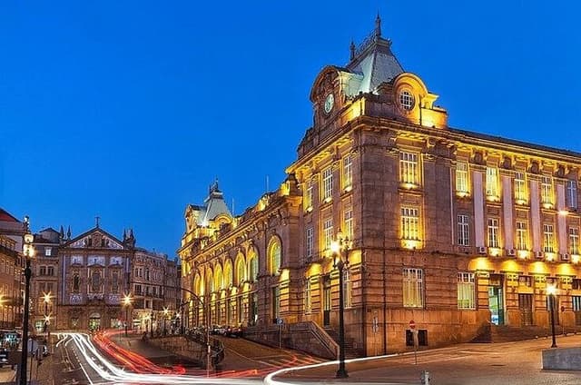 Porto Masterclass: Historic Center Walk, Views & Hidden Gems