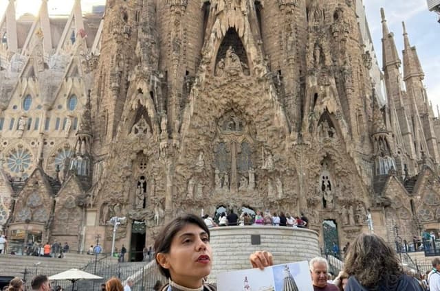 Barcelona Sagrada Familia & Gothic Quarter Private Tour