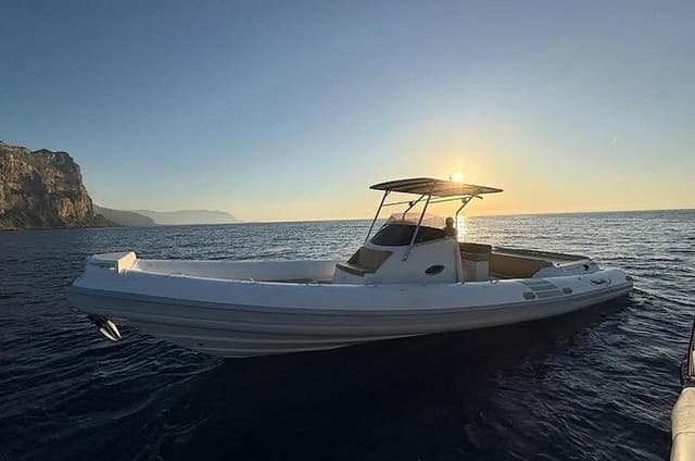 Palermo : Mondello and Capo Gallo Boat Tour with Snacks and Drinks