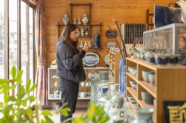 4.5-Hour Fukushima Aizu-Hongo Guided Kiln Tour with Artisans
