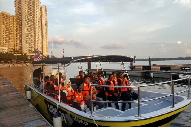 Seletar Indigenous & Fish Farm Tour