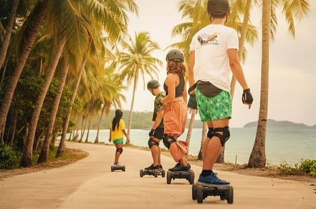 Siargao: 2 hours Sunset eSkate Tour Cloud 9, no experience needed