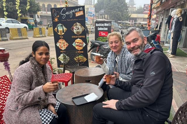 Jaipur Local Shopping and Street Food Walking Experience
