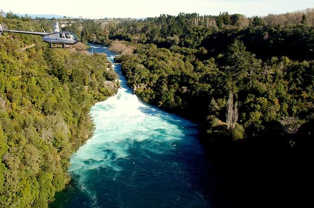 Taste of Taupō Helicopter Flight
