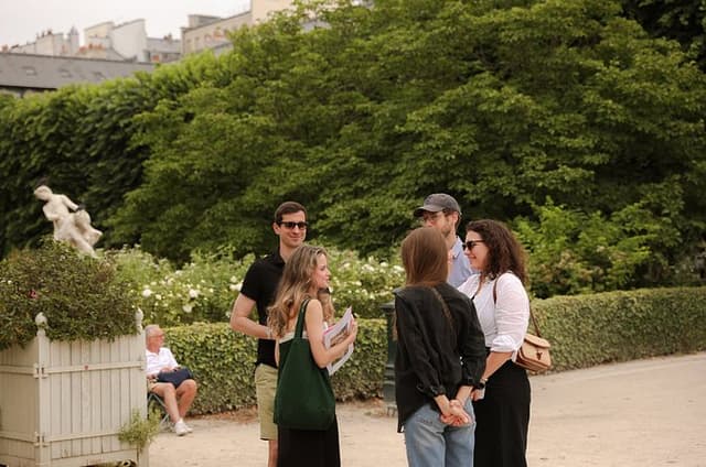 Secret World of Parisian Courtesans Walking Tour