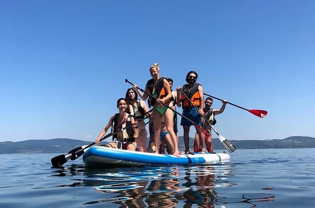 Bracciano lake experience with private mercedes vehicle