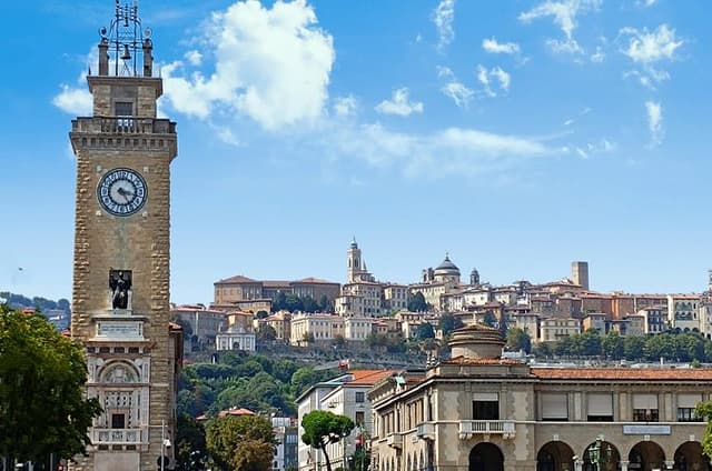 Full Tour of Bergamo Upper and Lower Towns