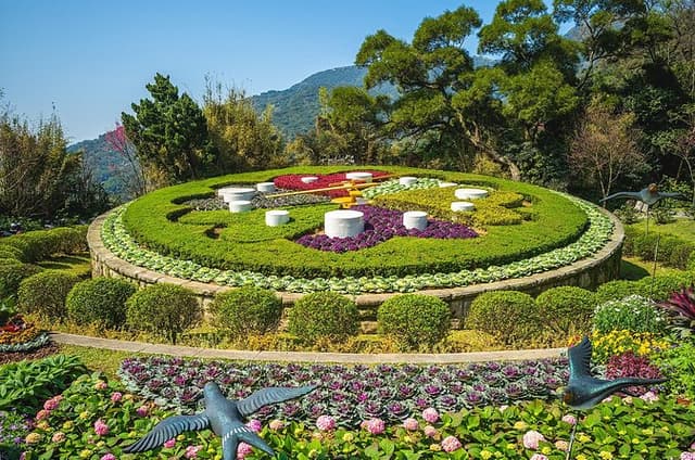 From Taipei: Yangmingshan & Beitou Private 8-Hour Day Tour