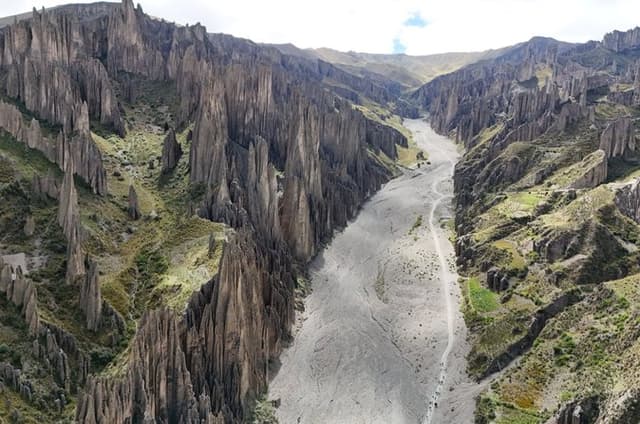 Private. Valley of the Souls and Moon, Uni Mística Indigenous Viewpoint