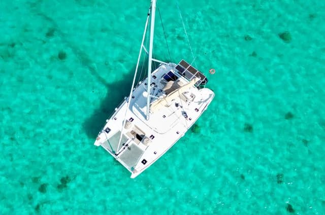 Private Luxury Catamaran Cruises in Moorea Day or Sunset