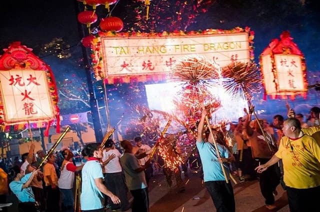 Hong Kong Mid Autumn Fire Dragon Dance Night Tour (VIP Seating)