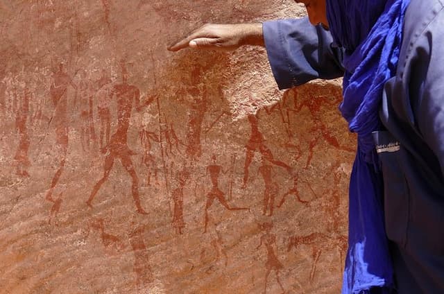 Tassili nAjjer Trek with Ancient Rock Art and Tuareg Culture