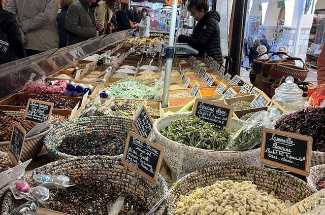 Tastes and Treasures of Antibes Private Walking tour