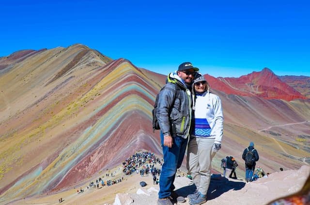 Rainbow Mountain & Red Valley Tour