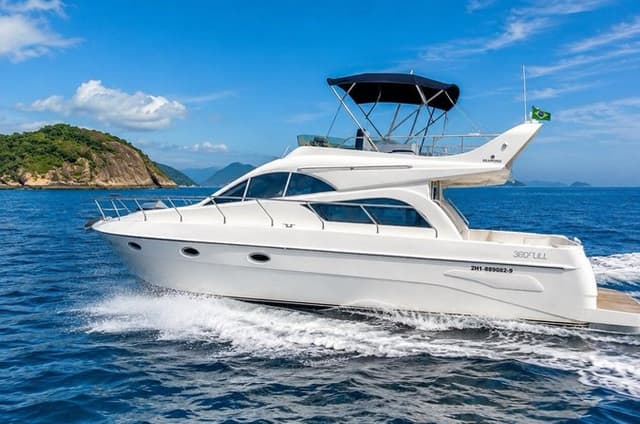 Urca & Praia Vermelha Yacht Charter Up to 14 | Swim Stop + Grill