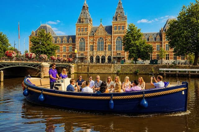 Amsterdam: 1-Hour Canal Cruise