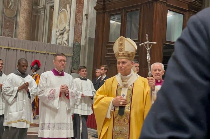 Compare Top Vatican Christmas Mass Tours in Rome