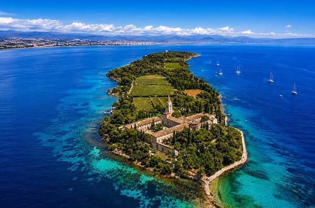 Exclusive Saint-Honorat Monk's Wine Experience from Cannes