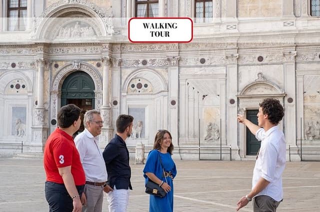 City Center Historic Guided Walking Tour & History Gallery Ticket
