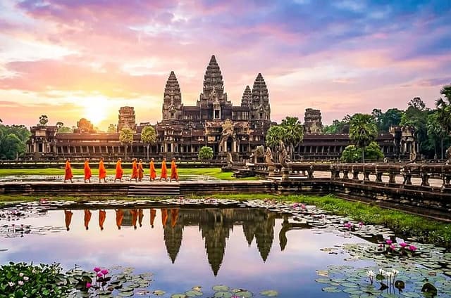Angkor Wat Sunrise Private Tour with Guide from Siem Reap