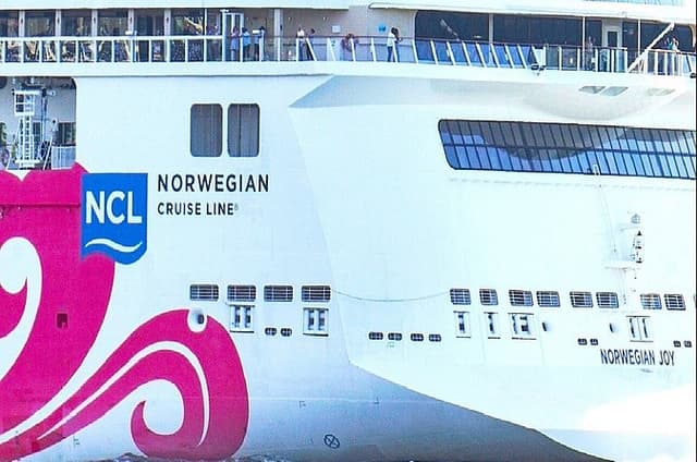 Tour of LA and Hollywood from Norwegian Cruise Ship Terminal