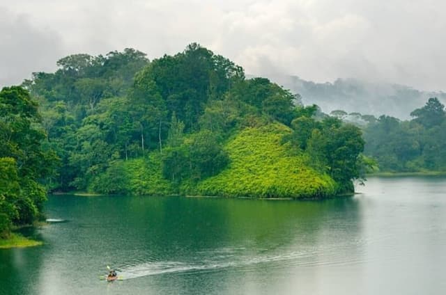Private hiking tour: Panacam National Park and Yure River
