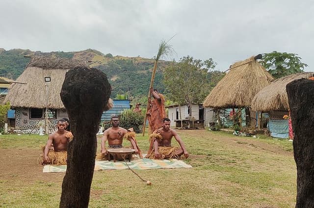 Authentic Fijian Earth Oven Feast & Nadi Highlights Tour All Incl