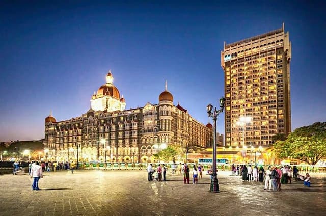 Customizable Full or Half Day Private Tour of Mumbai Highlights