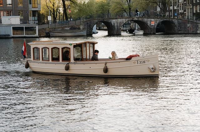 Private Amsterdam Countryside Boat Tour with Canapés