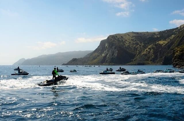 Jetski Adventure: Guided Trip from Long Beach to Catalina Island