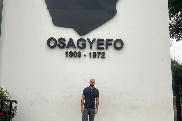 Accra Heritage and History Day Tour