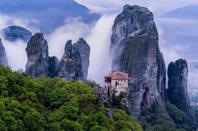 Athens: Meteora Monasteries Tour, Caves, Beachfront Stops & Lunch