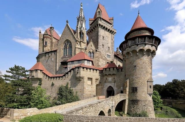 Royal Castles Private Experience from Vienna