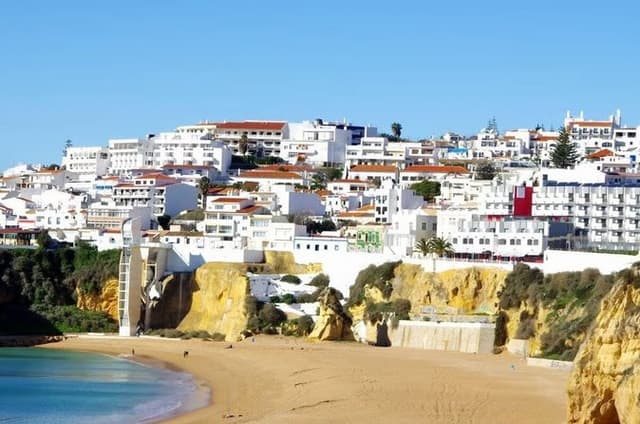 Albufeira Old Town Walking Tour with Orange Juice
