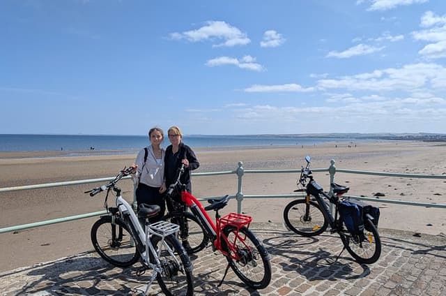 Edinburgh eBike City & Coast Tour | Small Group