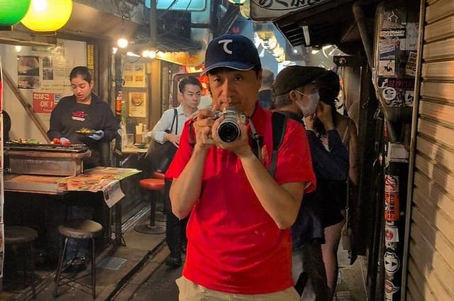Shinjuku Local Night Tour Izakaya and Sake 8 Spots Hidden Alleys