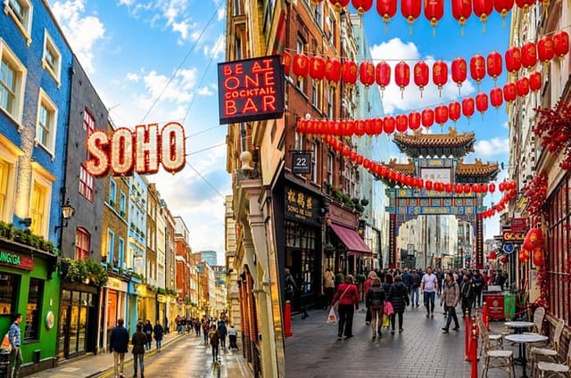 LONDON: Secrets of Soho & Chinatown – Stories & Food Tasting Tour
