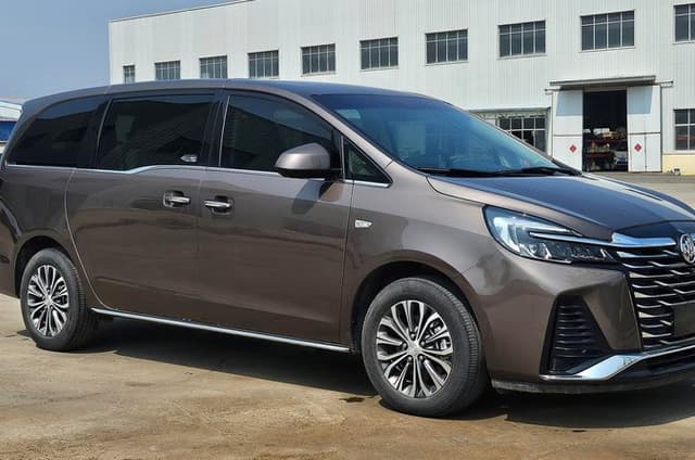 Xining Private Arrival Transfer: Railway Station to Hotel