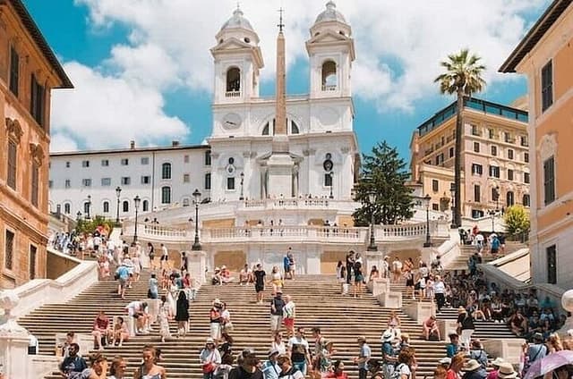 Private Walking Tour, Tailor-Made, with Gelato & Expert Guide