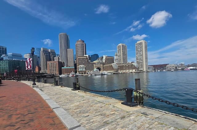 Boston Harborwalk and Waterfront History Walking Tour
