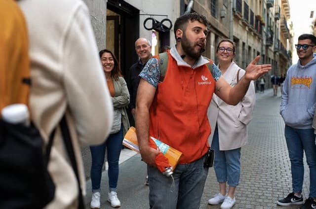 Free Walking Tour Bilbao Old Town with Local Guides