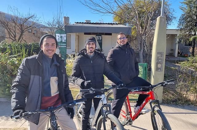 Bike Tour with Winery and Olivicola Tastings