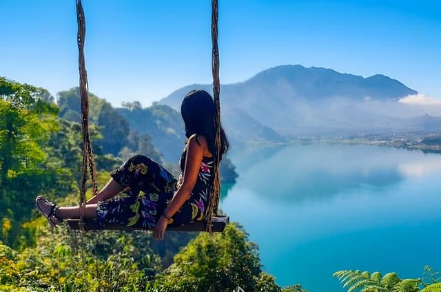 Bedugul and Tanah Lot Sunset Tour: Bali's Most Scenic Sites